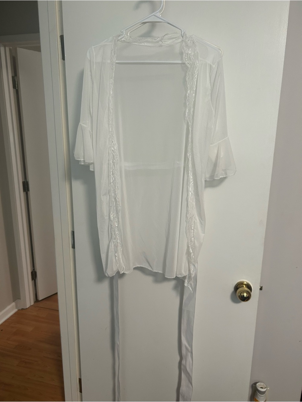 Elegant White Lace-Trim Kimono Robe with Tie Belt